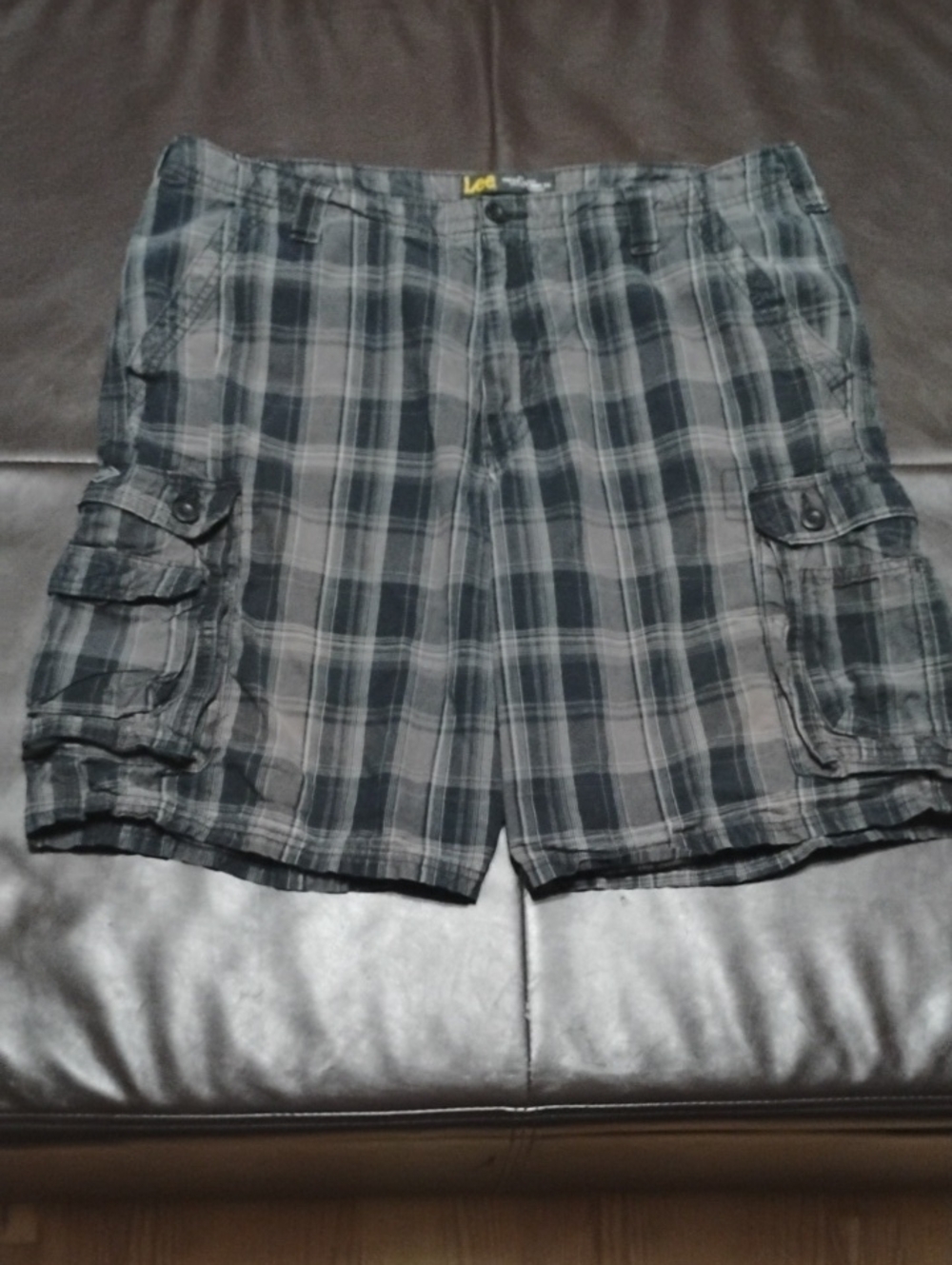 Lee Men's Black and Gray Plaid Cargo Shorts